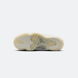 W Jordan 11 Retro "Pearl"