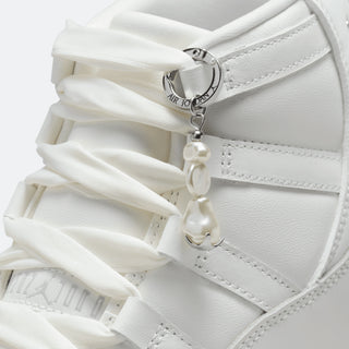 W Jordan 11 Retro "Pearl"