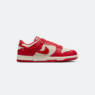 W Nike Dunk Low "Red Roses"