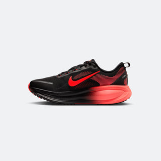 Nike Vomero 18 "Bred"