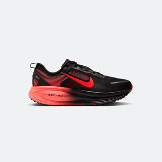 Nike Vomero 18 "Bred"