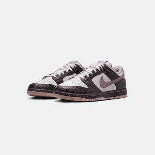 Nike Dunk Low SE "Medium Ash"