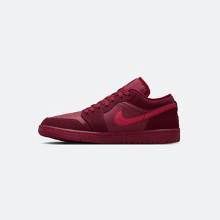 W Jordan 1 Low "V-Day"