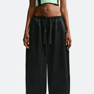 W Nike Sportswear Oversized Low-Rise Utility Pants