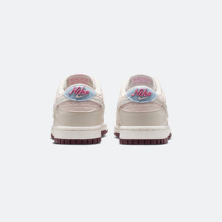 W Nike Dunk Low "V-Day"