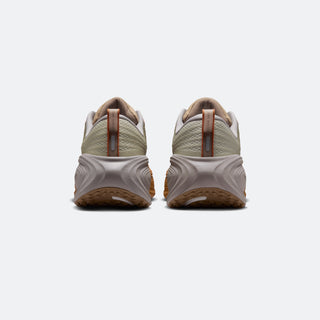 Nike Vomero Plus SP "Cheat Day"