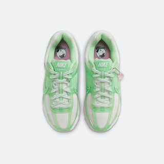 W Nike Vomero 5 "Barely Green"