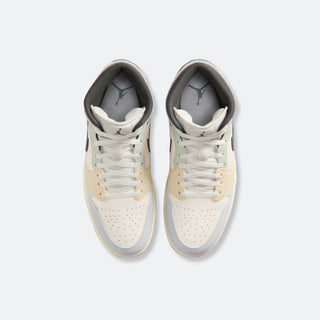 Jordan 1 Mid "Iced Jade"