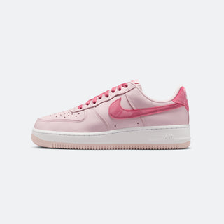 W Nike Air Force 1 "Valentine's Day"